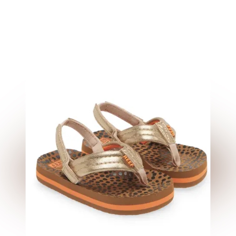 NWT. Toddler girl flip flops
